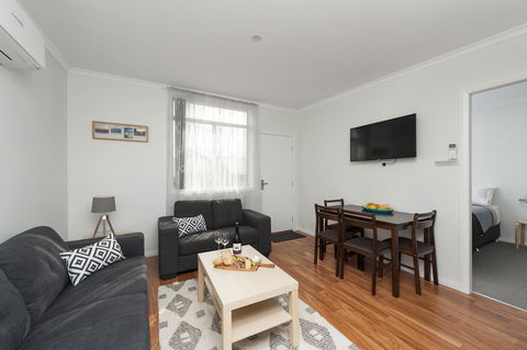 125 Milton - Accommodation Australia 4