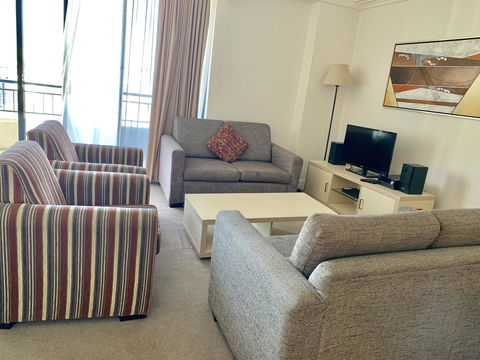 Castle Serviced Apartments - Accommodation Australia 6