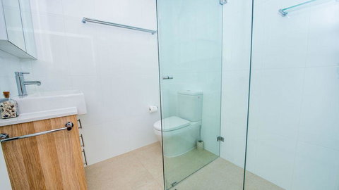 SUNSET@CORLETTE - Bed n Breakfasts 11