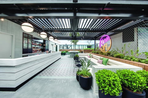 Vibe Hotel Sydney Darling Harbour - Australia Shopping 9