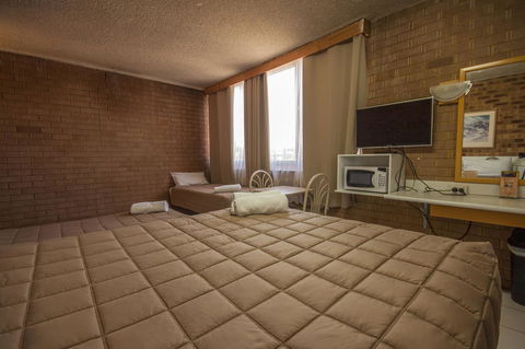 Marco Polo Motor Inn Sydney - Accommodation Australia 24