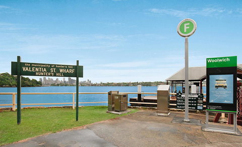 Elegant Family Home Close To Harbour And Views - Australia Shopping 16