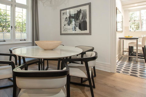 Elegant Family Home Close To Harbour And Views - Australia Shopping 4