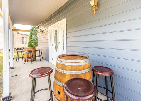 Madigan Wine Country Cottages - Accommodation Australia 21