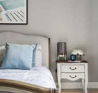 The Spa Cottage with HotTub Netflix  Stan - Accommodation Australia