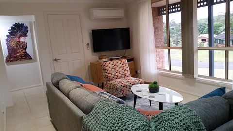 Twin Palms Holiday House At Lighthouse - Accommodation Australia 3