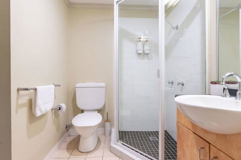 Classic 2 BR Apt In Pyrmont - Local Tourism 8