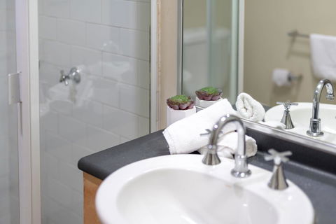 Classic 2 BR Apt In Pyrmont - Local Tourism 20