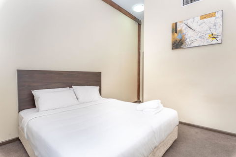 Classic 2 BR Apt In Pyrmont - Local Tourism 12