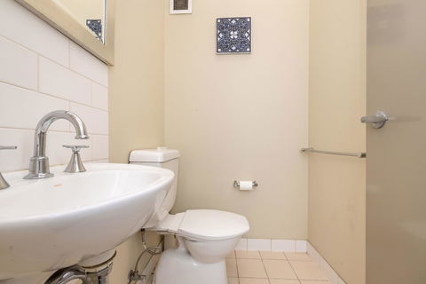 Classic 2 BR Apt In Pyrmont - Local Tourism 14
