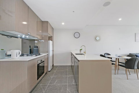 Stylish And Neat Two Bed Apartment In Wentworth Point - Bed n Breakfasts 5