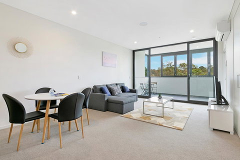 Stylish And Neat Two Bed Apartment In Wentworth Point - Bed n Breakfasts 4