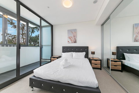 Stylish And Neat Two Bed Apartment In Wentworth Point - Bed n Breakfasts 7