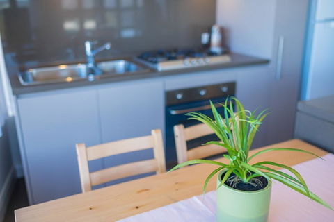 Australian Tower Stay - Accommodation Australia 13