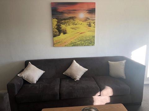 Carlton Suites - Accommodation Australia 35