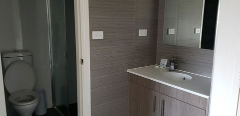 Carlton Suites - Accommodation Australia 11