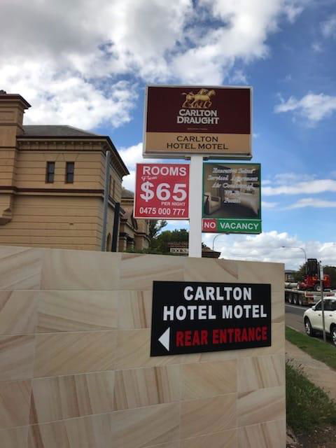 Carlton Suites - Accommodation Australia 24