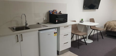 Carlton Suites - Accommodation Australia 14