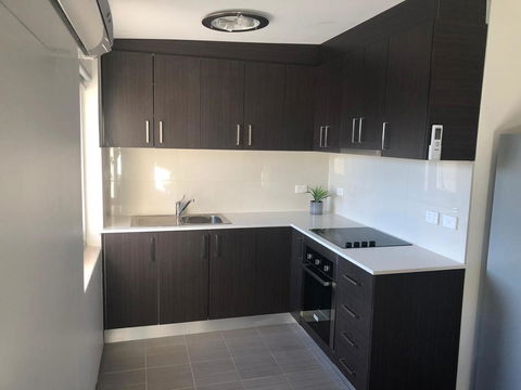 Carlton Suites - Accommodation Australia 36