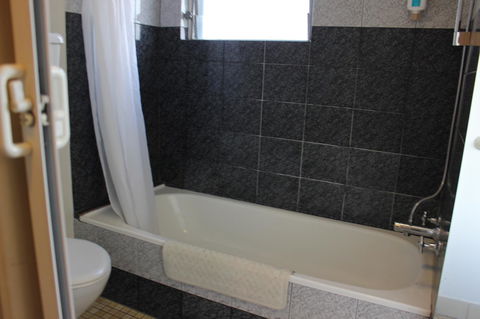 Hume Inn Motel Albury CBD - Accommodation Australia 18