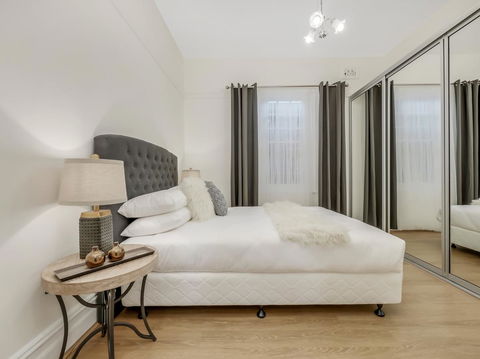 Large Terrace In Sydneyâ€™s Lower North Shore - Local Tourism 3