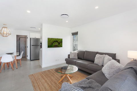 Modern Guest House - Accommodation Australia 3
