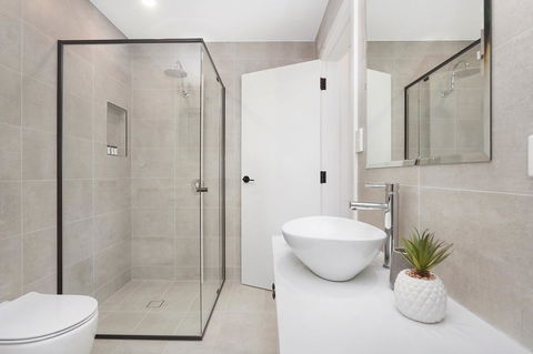 Modern Guest House - Accommodation Australia 8