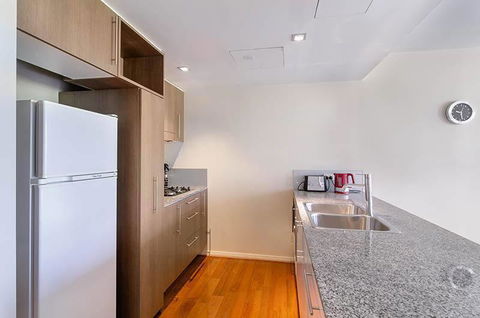 Wyndel Apartments North Sydney - Harbour Watch - Accommodation Australia 10