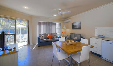 Marty's @ Little Beach - Accommodation Australia 14