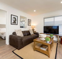 Sleeping in Style - Central  Sophisticated - Accommodation Australia