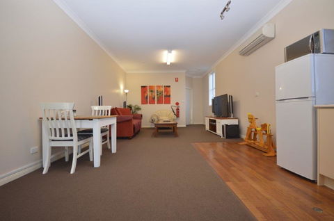 The Old Saddlery - Accommodation Australia 5
