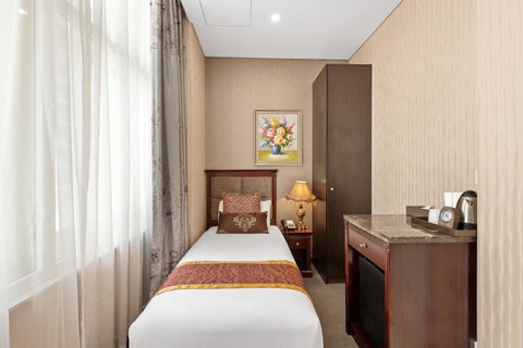 YEHS Hotel Sydney CBD - Bed n Breakfasts 16