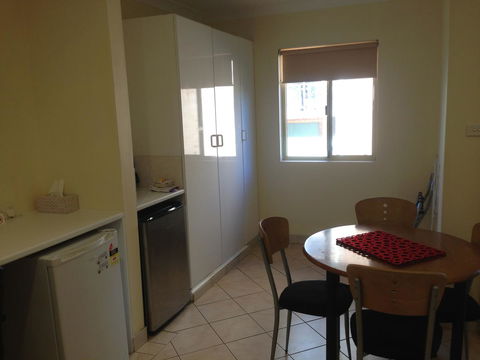 Bel Mondo Apartments - Australia Shopping 1