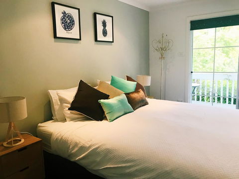 Bowral Escape - Accommodation Australia 9