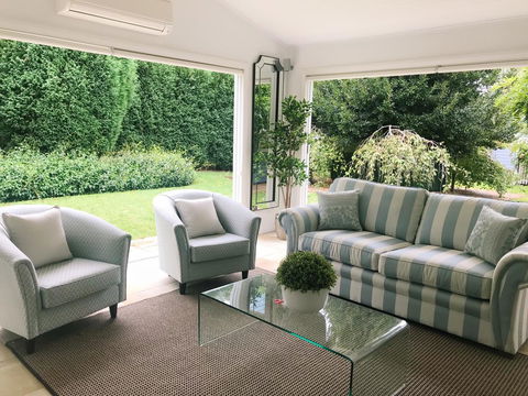 Bowral Escape - Accommodation Australia 0