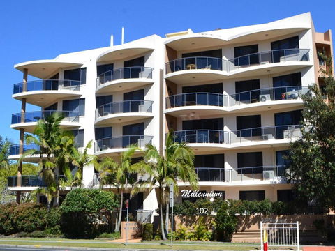 Millennium 102 With Pool In Complex - Australia Shopping 6