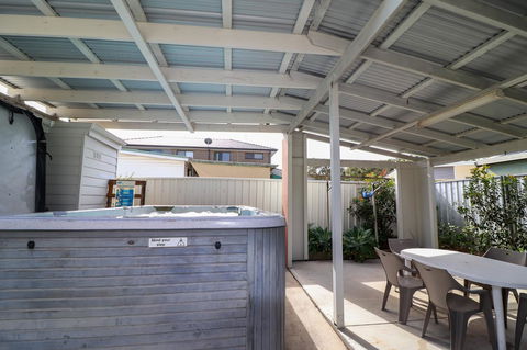 Interlude At Belmont - Accommodation Australia 17