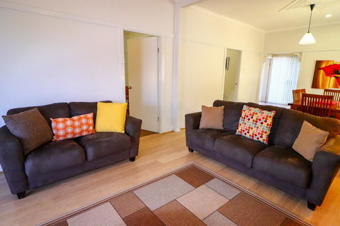 Interlude At Belmont - Accommodation Australia 11