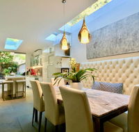 3 Storey Home Close Walk to Fox Studios SCG  City - Accommodation Australia