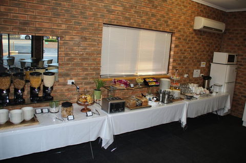 Hume Country Motor Inn - Accommodation Australia 7