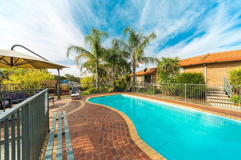Hume Country Motor Inn - Accommodation Australia 6