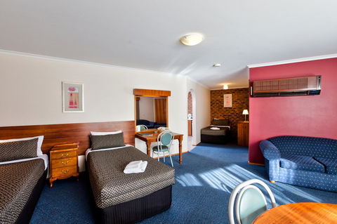 Hume Country Motor Inn - Accommodation Australia 33