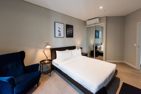 180Â° Water View Three Bedroom (wooden Furniture) - Australia Shopping 8