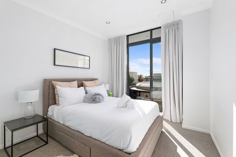 Darling Harbour Penthouse Views+Jacuzzi - Local Tourism 6