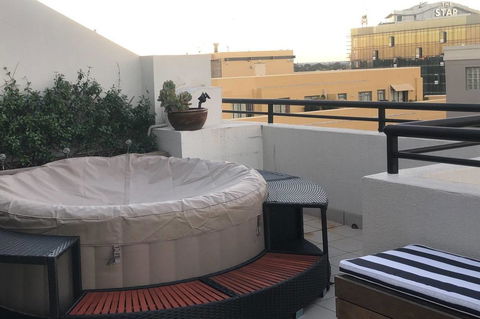 Darling Harbour Penthouse Views+Jacuzzi - Local Tourism 14