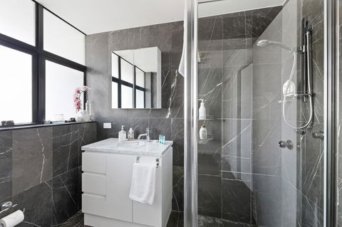 Darling Harbour Penthouse Views+Jacuzzi - Local Tourism 7