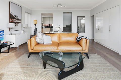 Darling Harbour Penthouse Views+Jacuzzi - Local Tourism 10