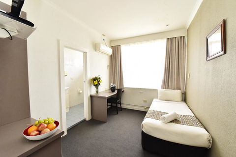 Diplomat Hotel Alice Springs - Accommodation Australia 35