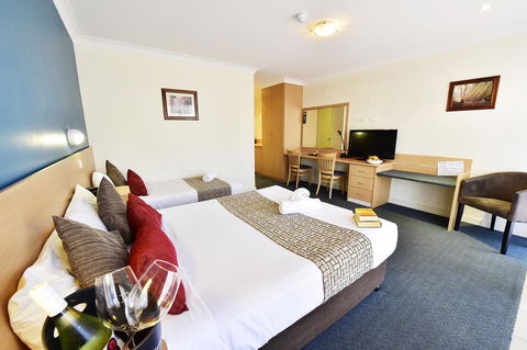 Diplomat Hotel Alice Springs - Accommodation Australia 13