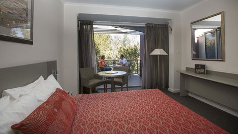 Stay At Alice Springs Hotel - Accommodation Australia 2